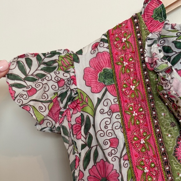 Chic Floral Midi Dress in Pink and Green - Picture 2 of 5